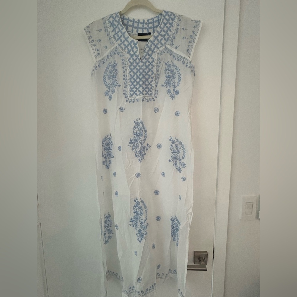 Madison Matthews White and Blue Embroidered Dress